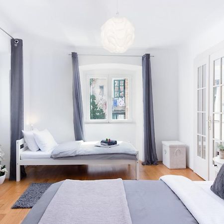 Apartment Santa Barbara Rijeka Extérieur photo