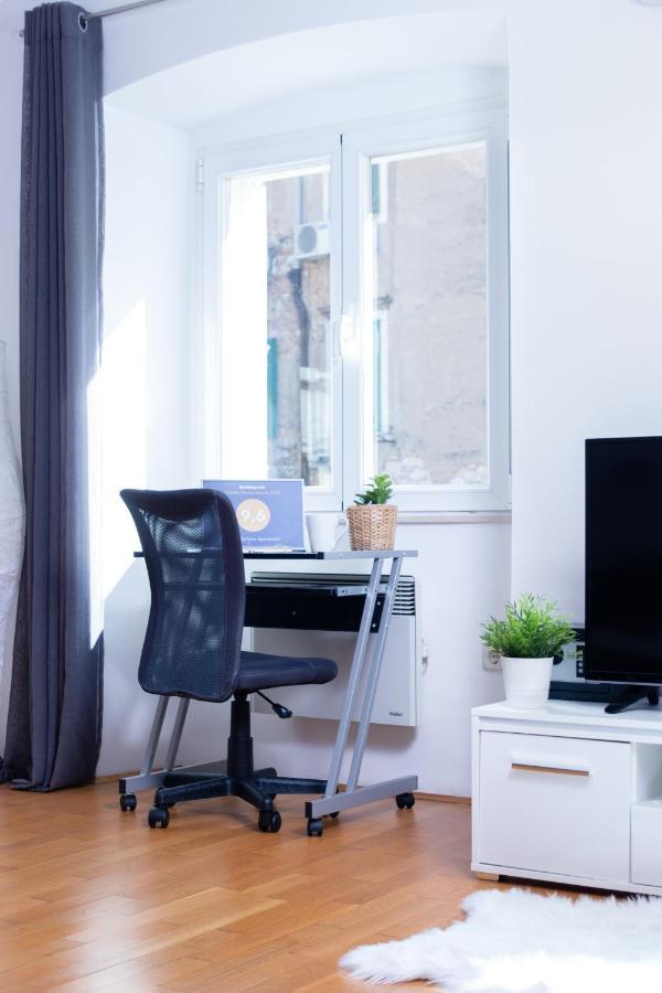Apartment Santa Barbara Rijeka Extérieur photo