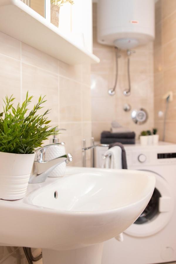 Apartment Santa Barbara Rijeka Extérieur photo